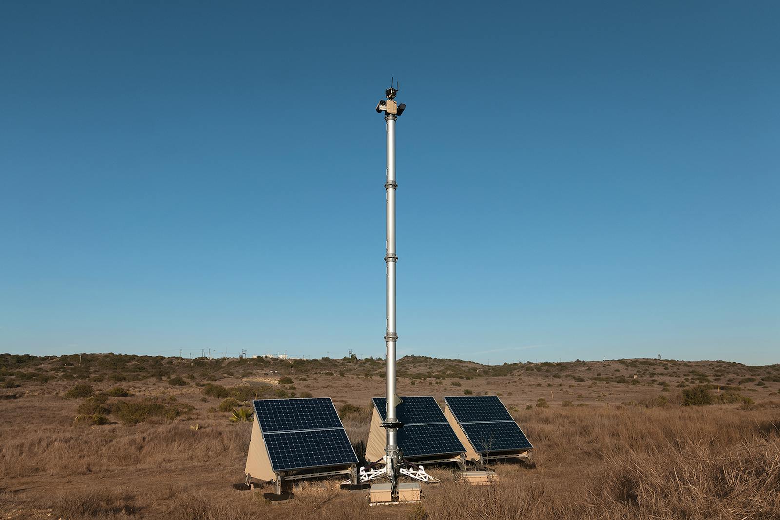 An internal Army memo reportedly says Anduril and Palantir’s battlefield communication system has deep flaws thumbnail