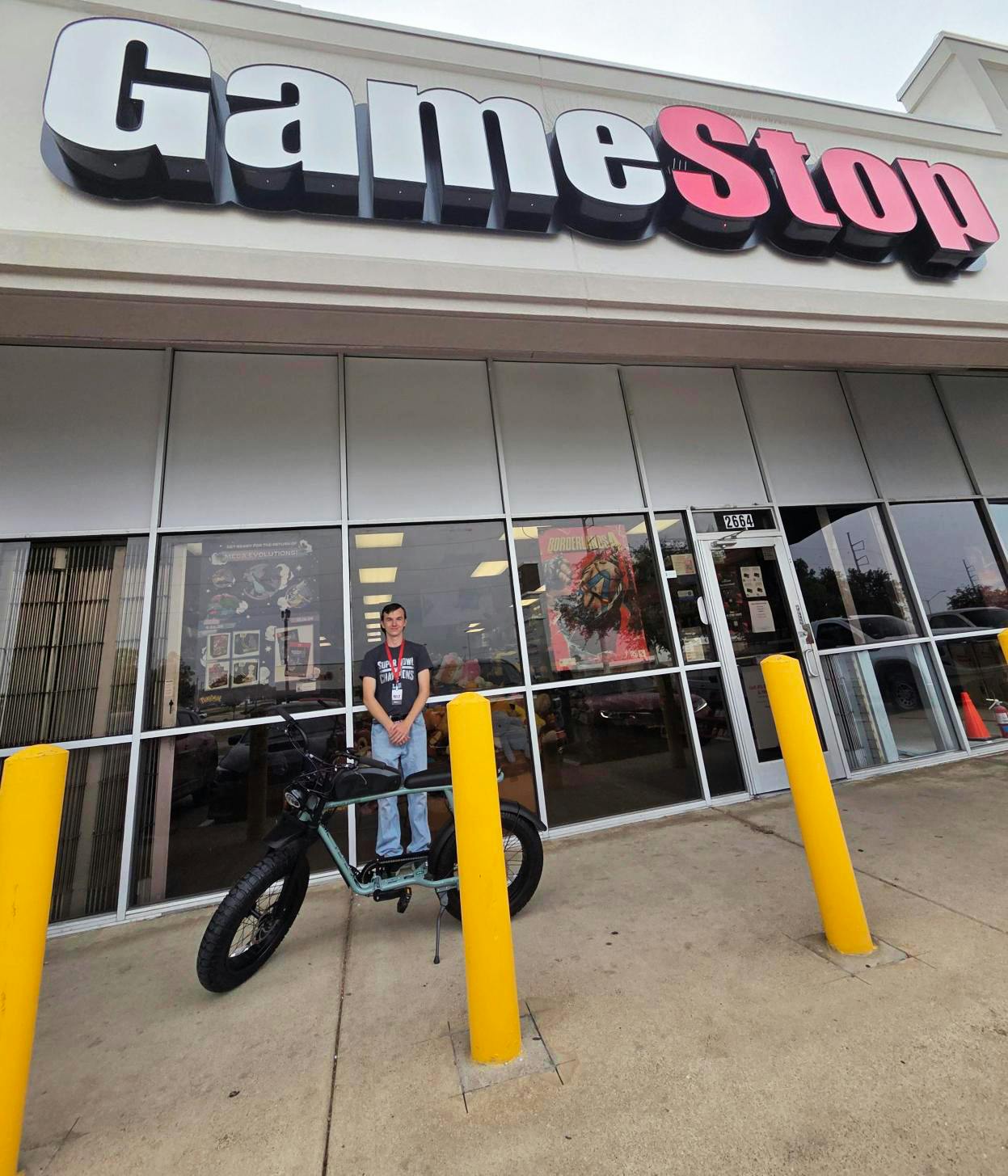 One mother’s LinkedIn post inspired GameStop CEO Ryan Cohen to give a surprise gift to a new employee thumbnail