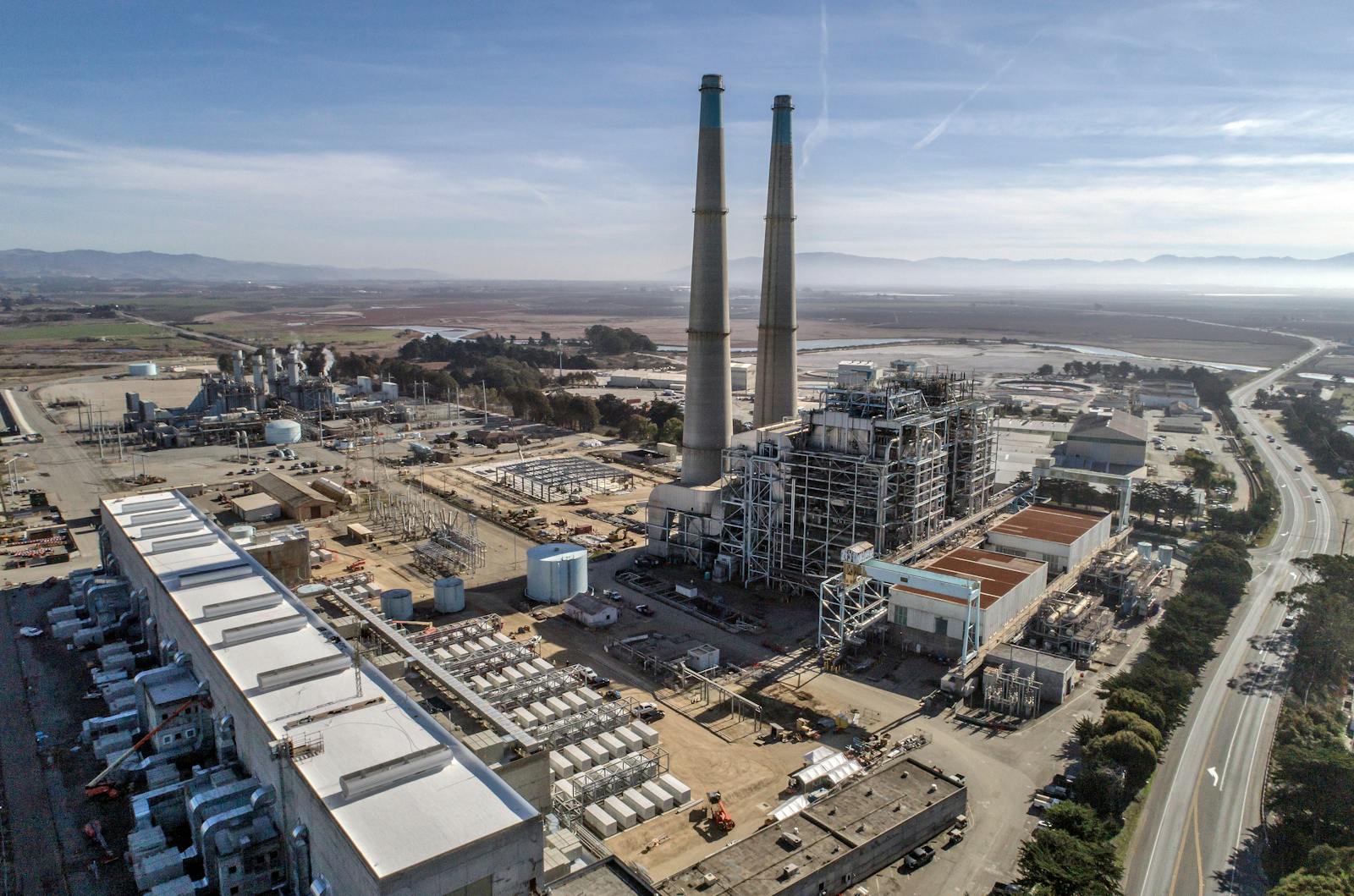 Vistra misses sales and profit estimates, stock drops    thumbnail