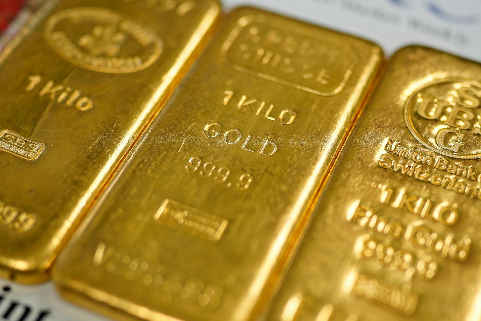 Goldman Sachs predicts a bright and shiny future for gold thumbnail