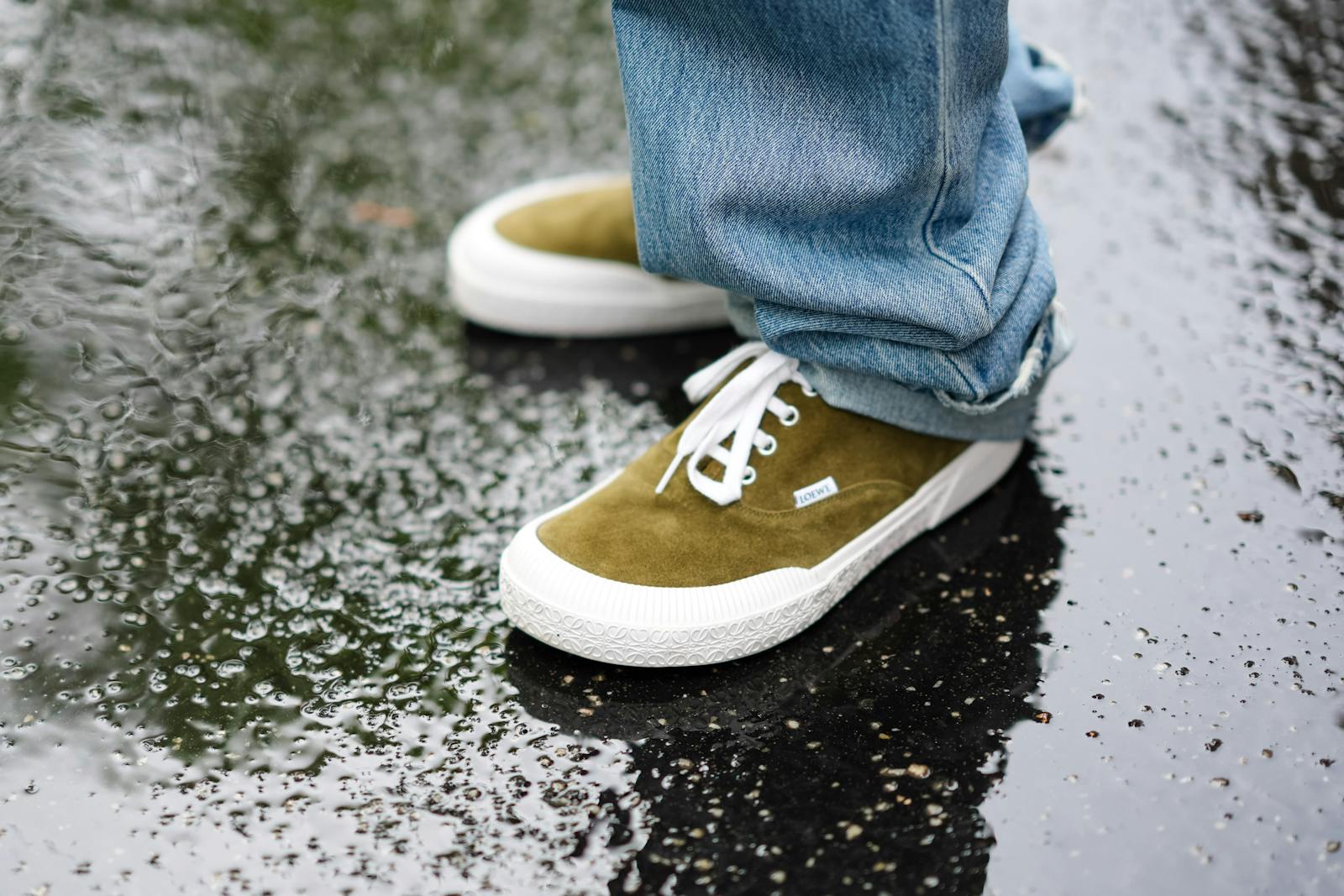 Vans lands a 900, turns its parent company’s stock around thumbnail