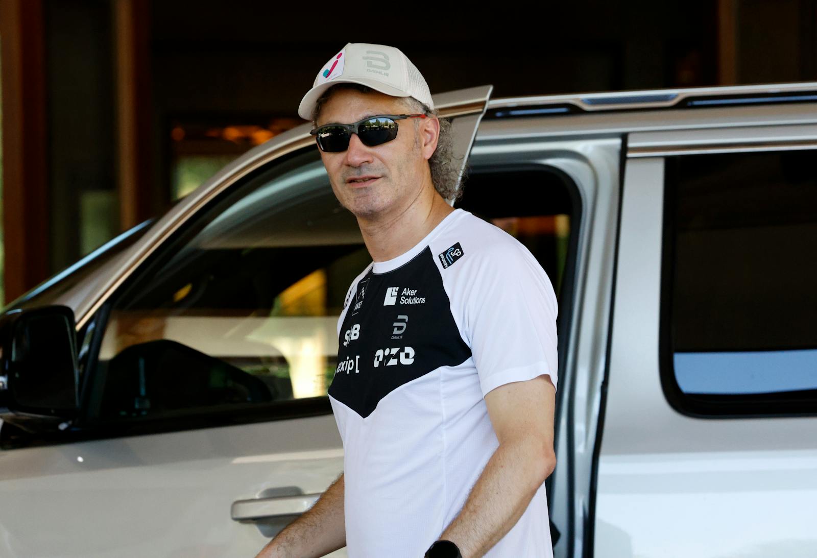 Surf Air Mobility continues to skyrocket after Palantir discloses stake thumbnail