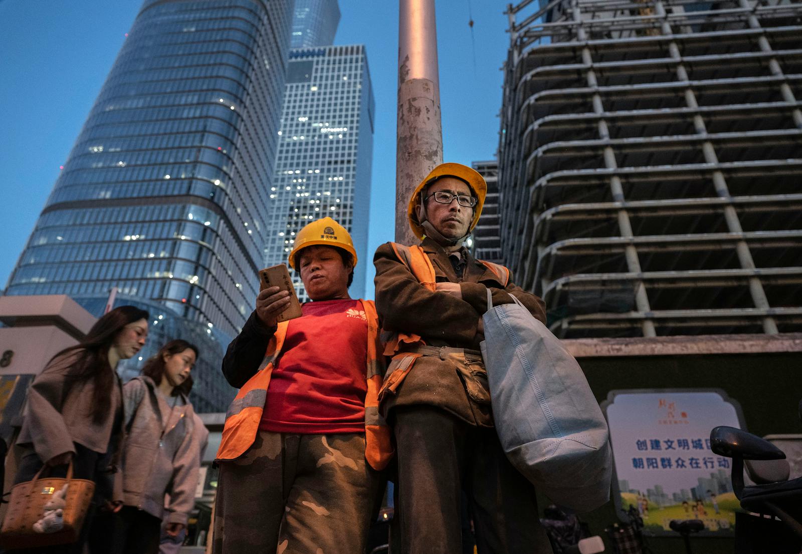 China’s bad economic news continues to drive up stocks   thumbnail