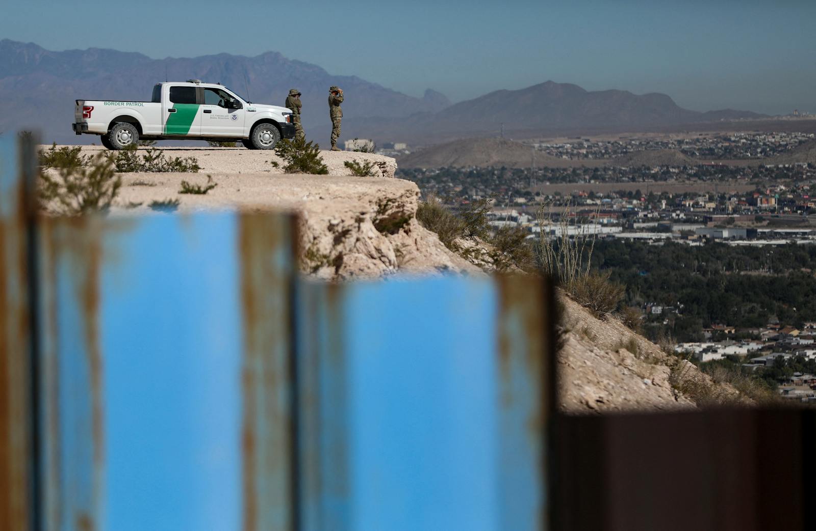 Trump 2.0’s biggest market winner is a federal immigration contractor thumbnail