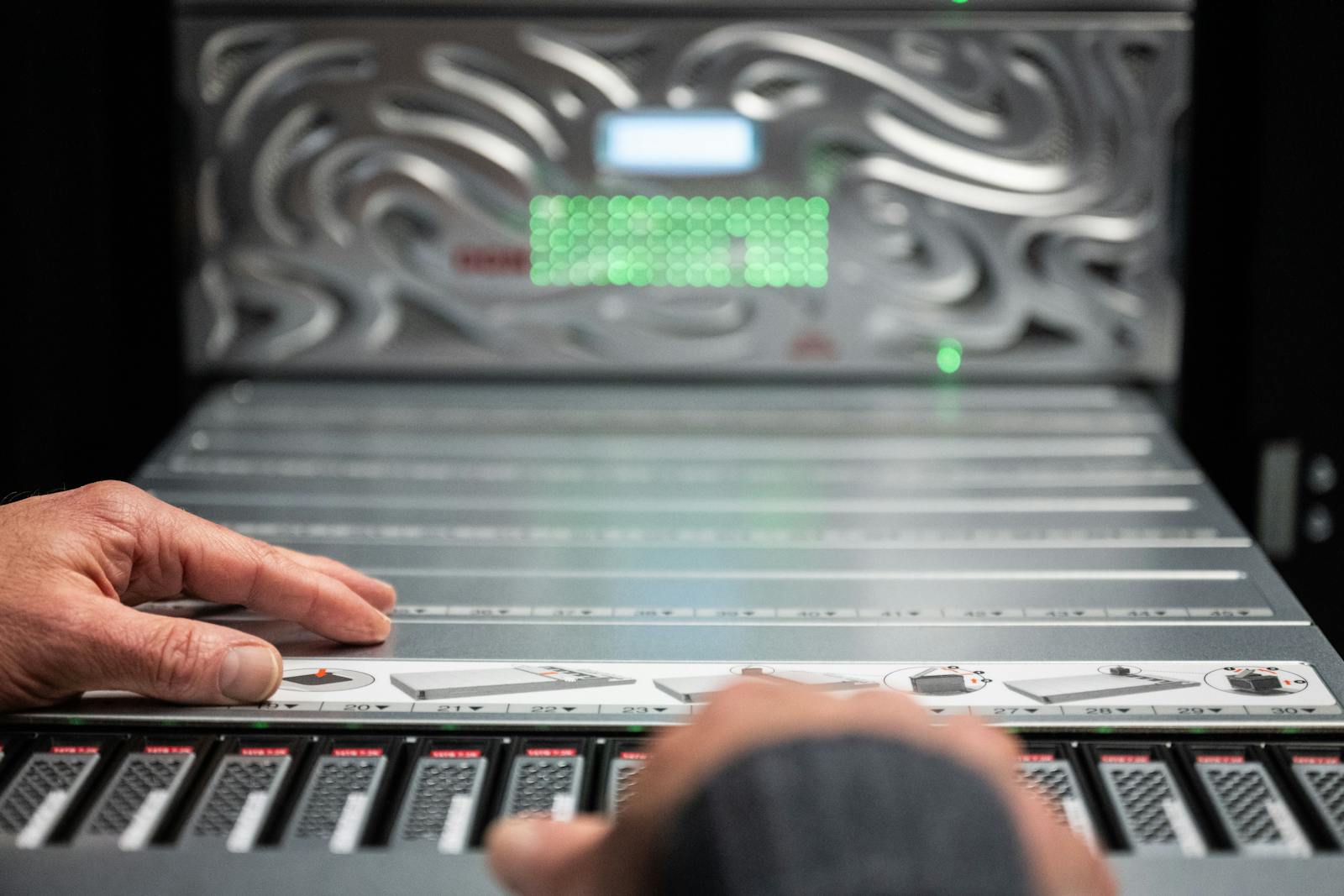 Seagate, Western Digital romp as hard drive makers dominate S&P 500 leaderboard thumbnail