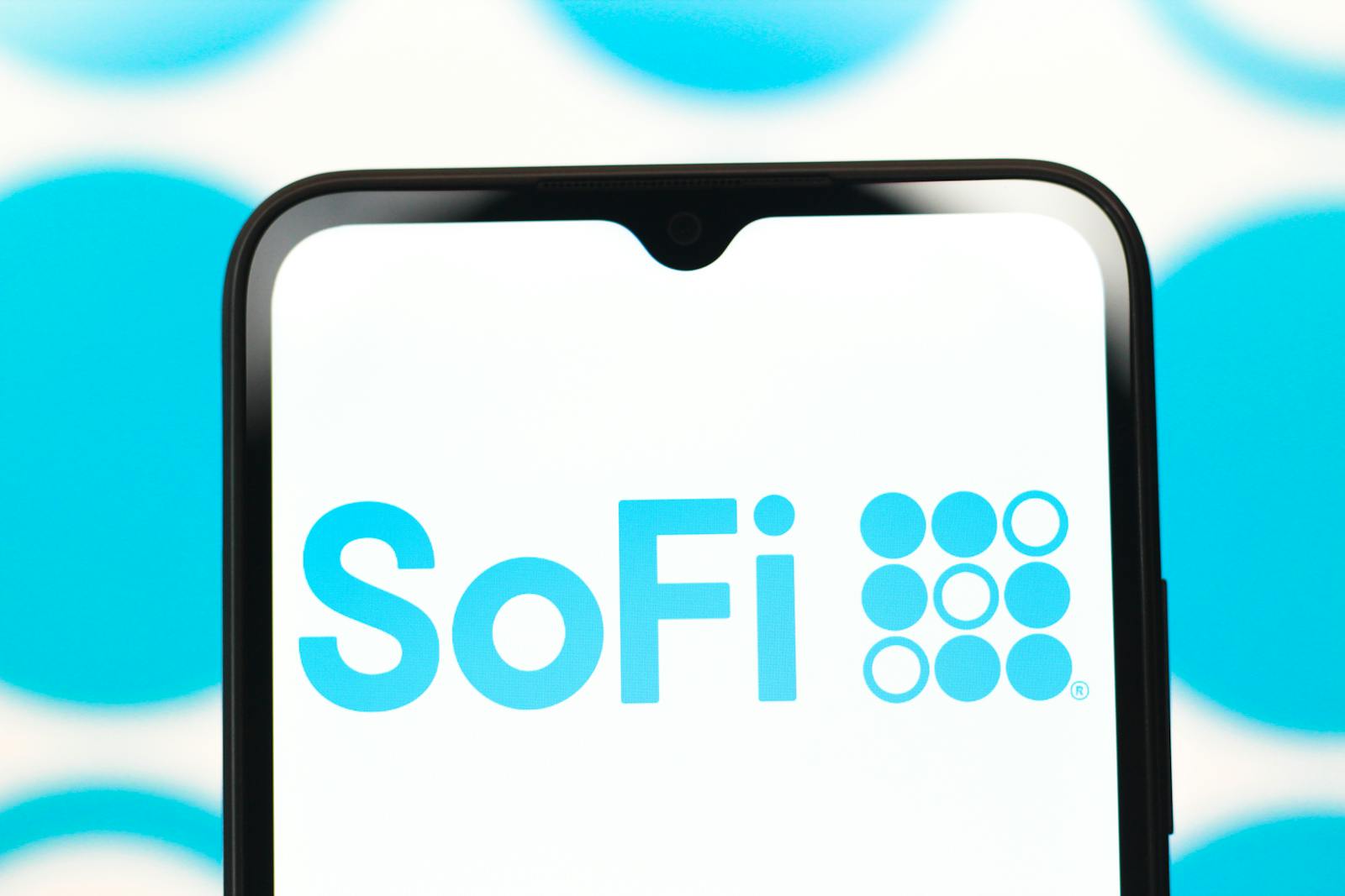 SoFi, an underappreciated Trump trade, falls by the most in a year thumbnail