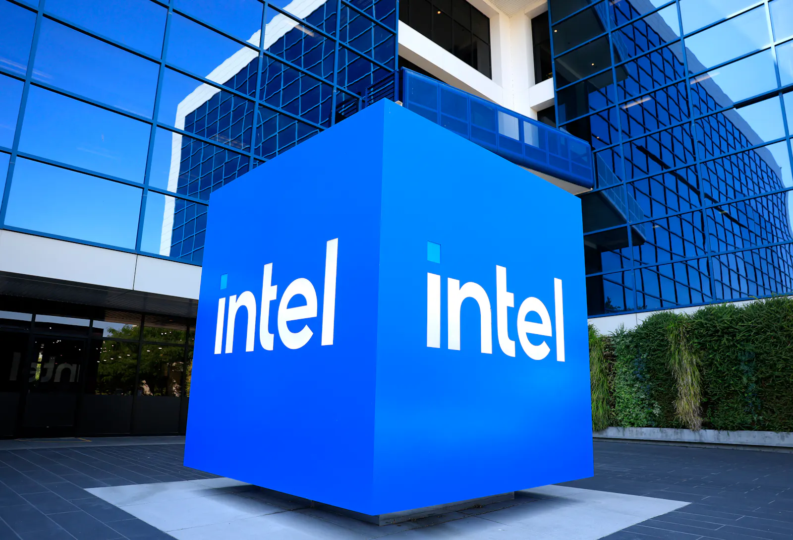 Intel jumps amid report it will play a role in manufacturing Nvidia GPUs in 2028, CFO purchases $250,000 in company stock thumbnail