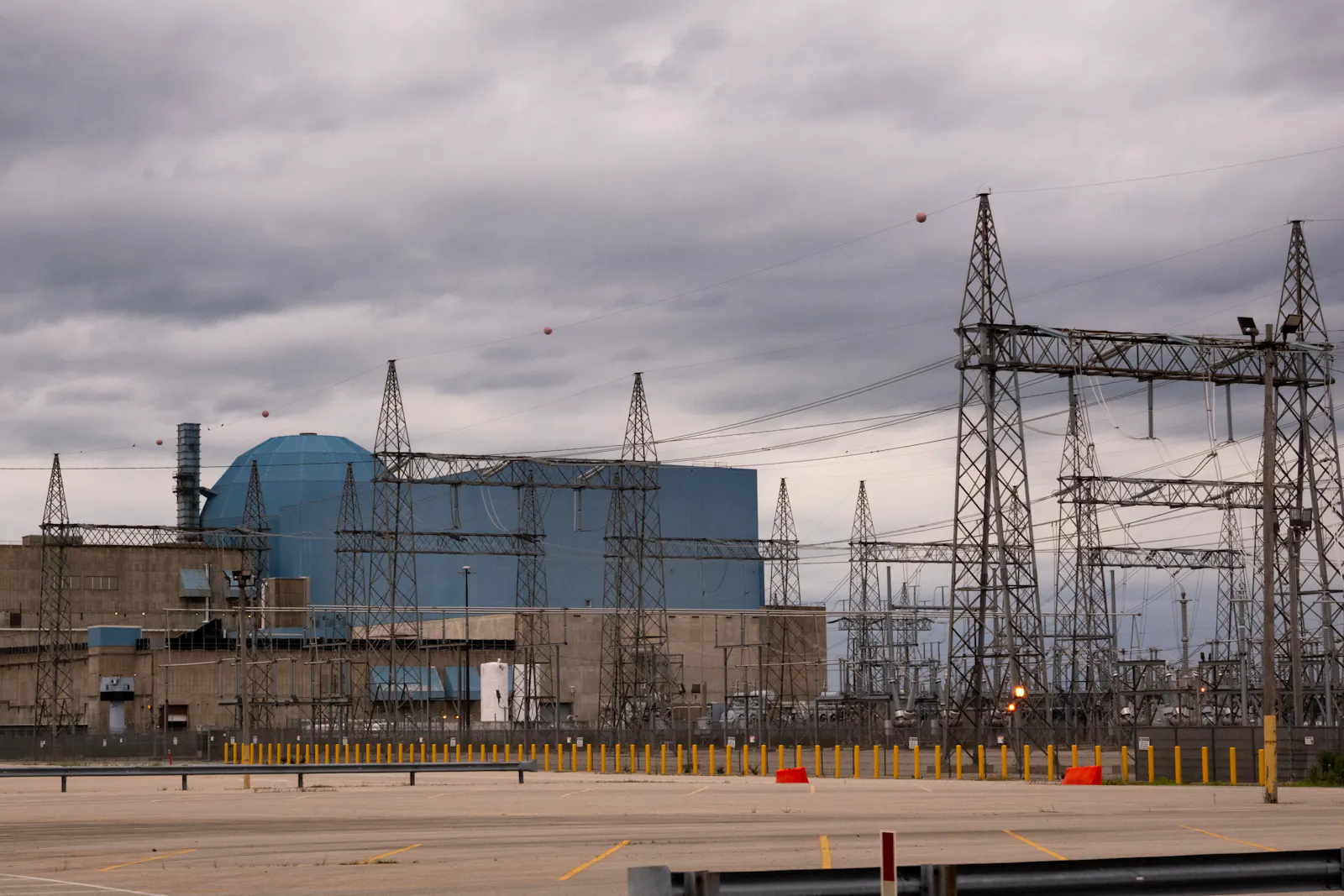 Top AI energy trade Constellation Energy slips on earnings  thumbnail