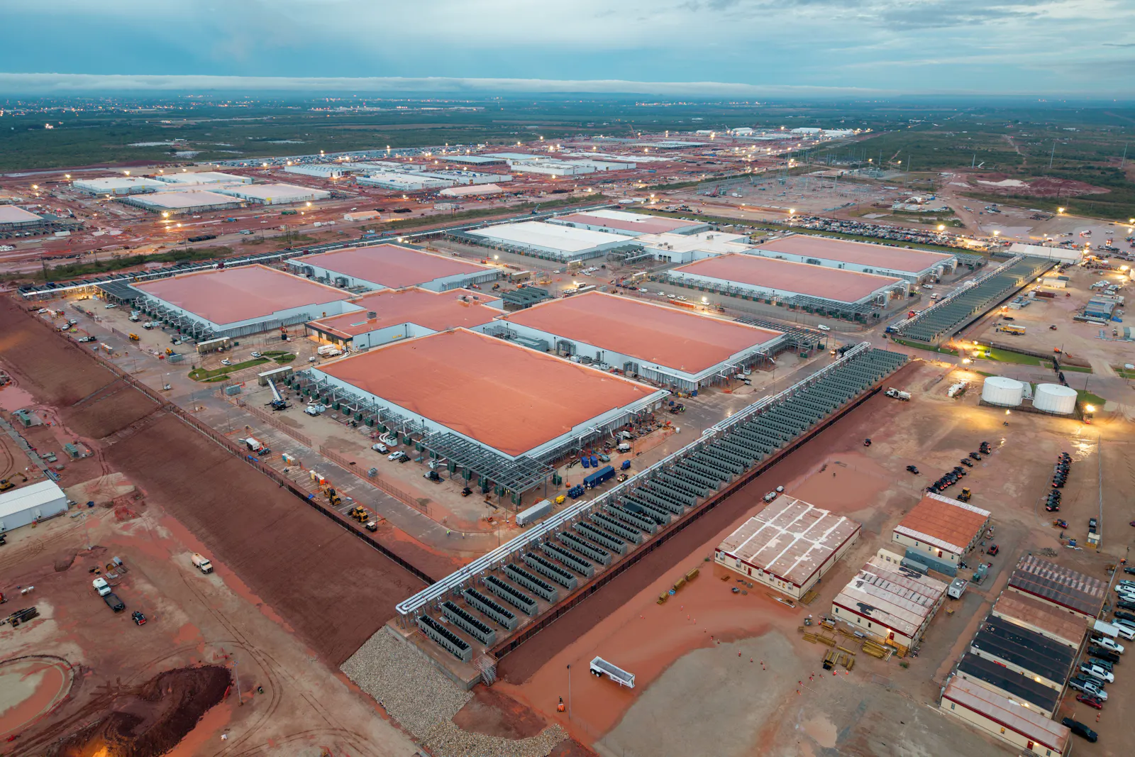 Oracle drops after report that it and OpenAI scrapped plans to expand a data center site in Texas thumbnail