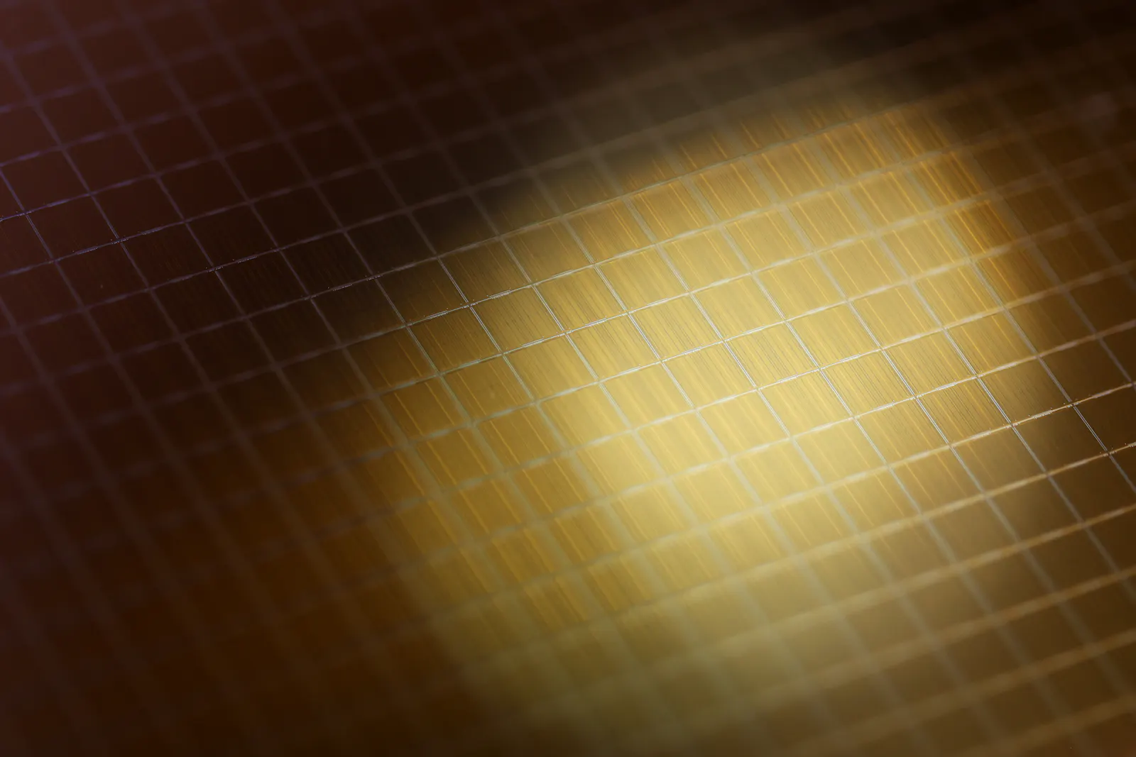 Micron rises after closing acquisition of PSMC’s Tongluo P5 site, plans to nearly double clean room manufacturing space thumbnail