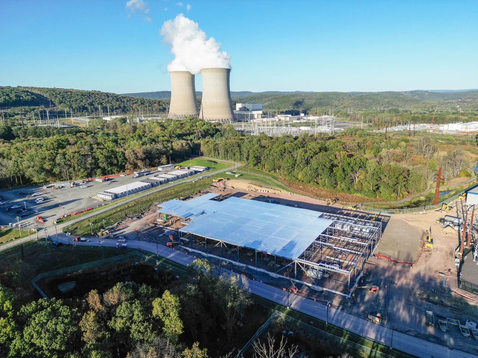 AI infrastructure company Vertiv soars after Q4 earnings beat, 2026 outlook crushes expectations thumbnail