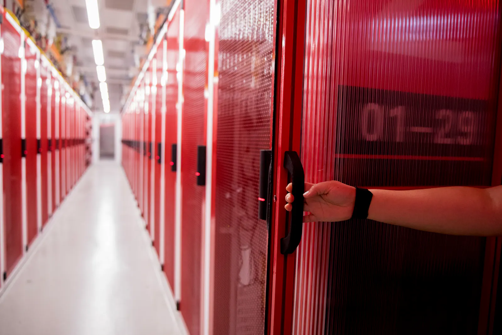 Data center trade deep in the red thumbnail