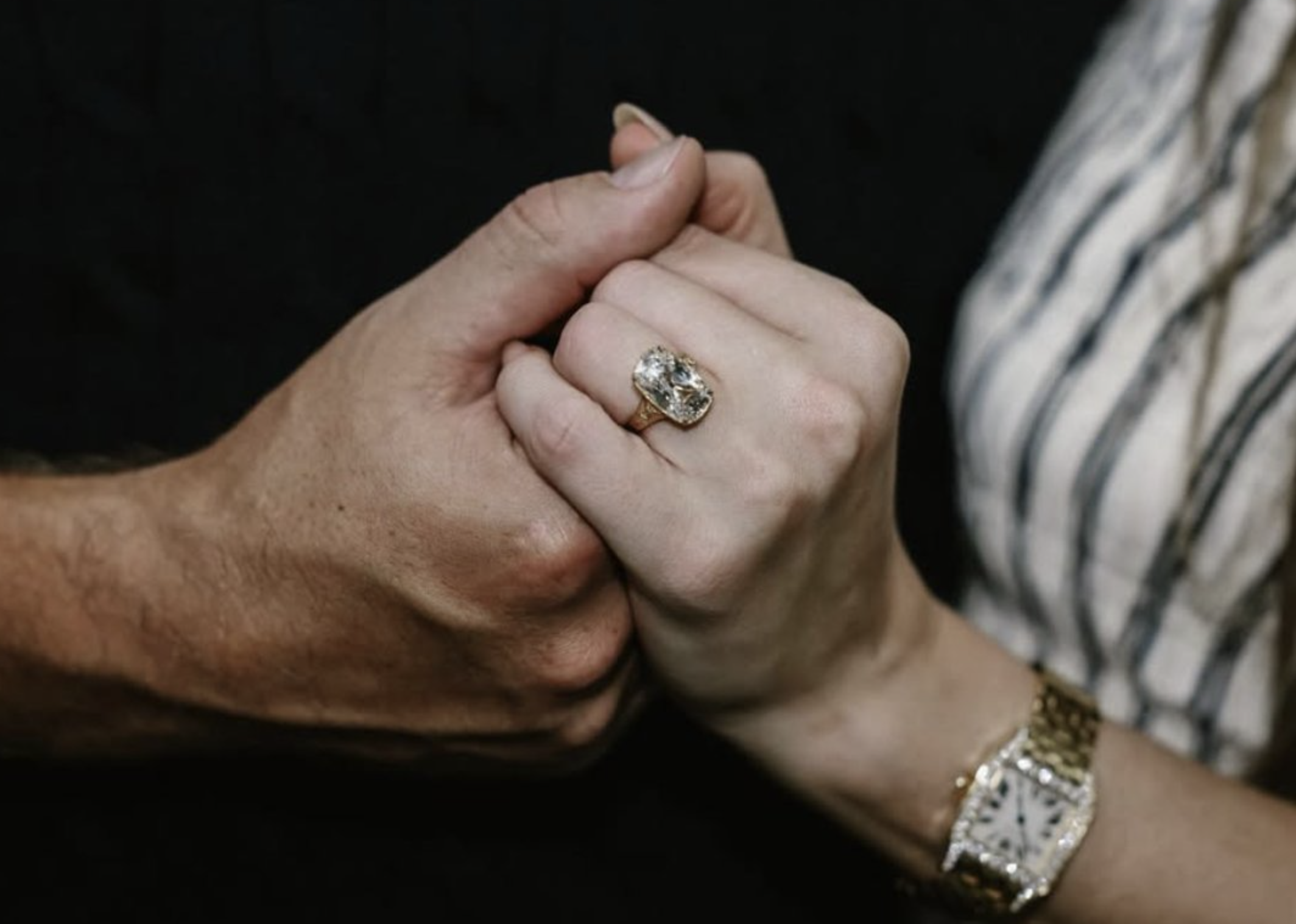 Taylor Swift Travis Kelce Engagement Ring