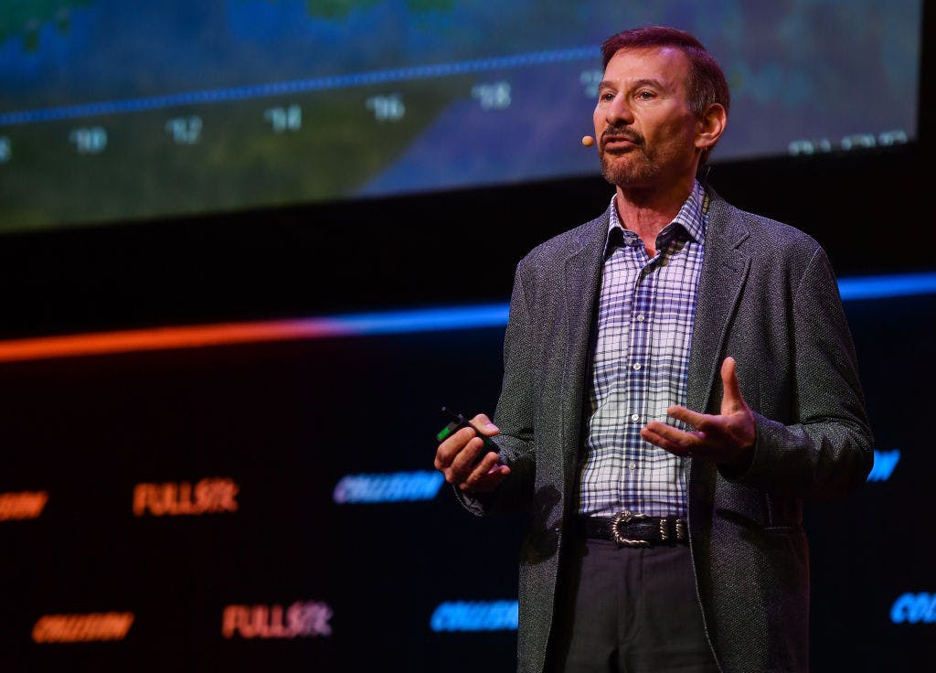 D-Wave CEO Alan Baratz discusses how the quantum computing company competes against AI, potential acquisitions, and more thumbnail