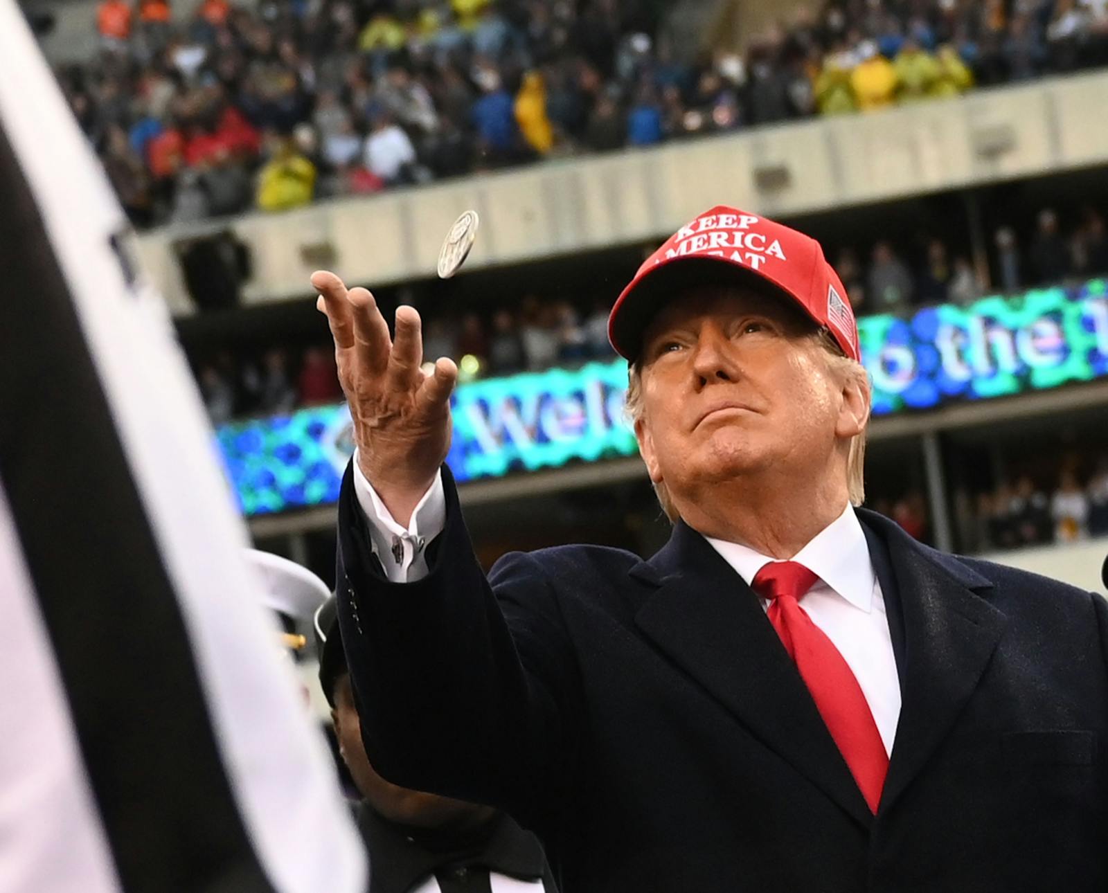 It’s a frenzy to list altcoin and meme coin ETFs. Where do they stand? thumbnail