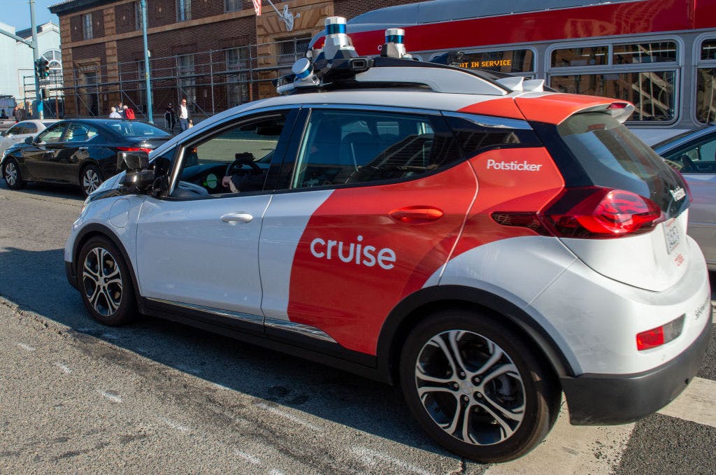 Six months after gutting its Cruise robotaxi business, GM is reportedly back in on autonomous vehicles thumbnail