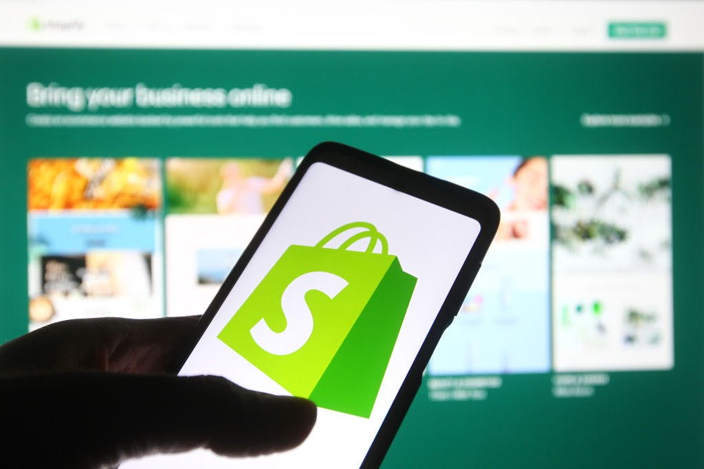 Shopify’s stock pops as the e-comm giant ditches the NYSE for the tech-heavy Nasdaq thumbnail