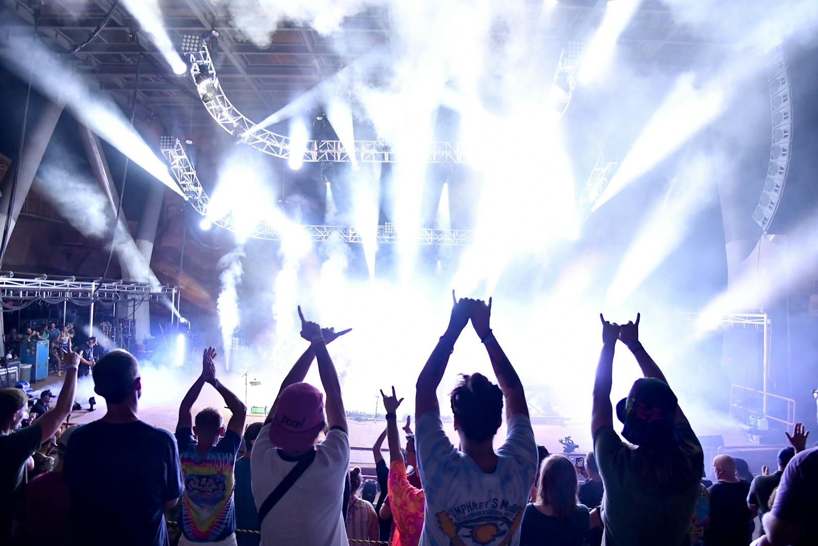 Live Nation reports earnings, sales miss thumbnail