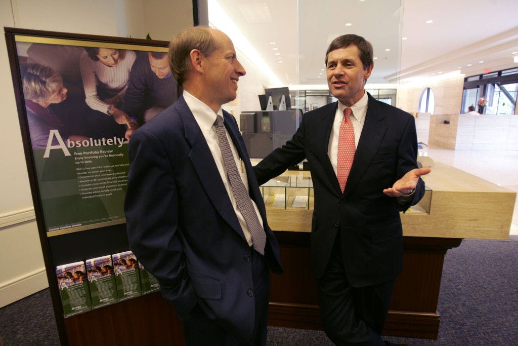 More bad news on loans crushes US banks thumbnail