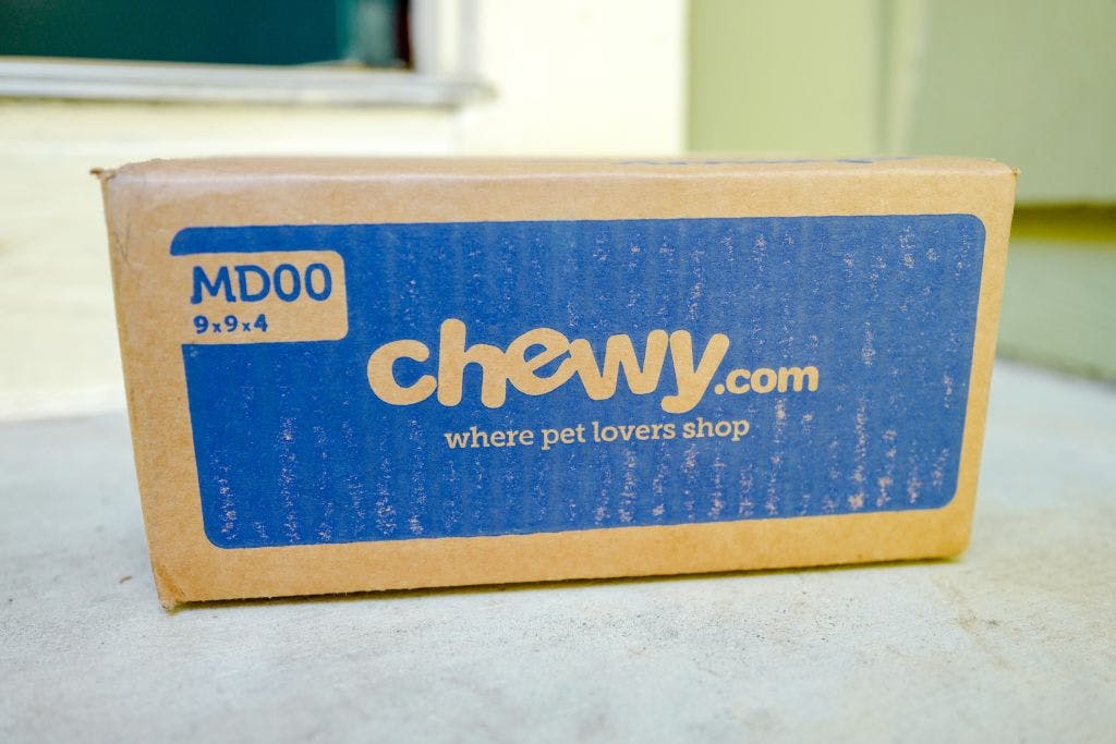Chewy fetches more loyal customers and catches an earnings beat thumbnail