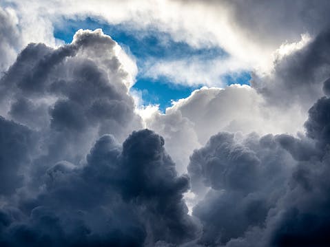 This earnings season, all eyes are on cloud revenue growth thumbnail