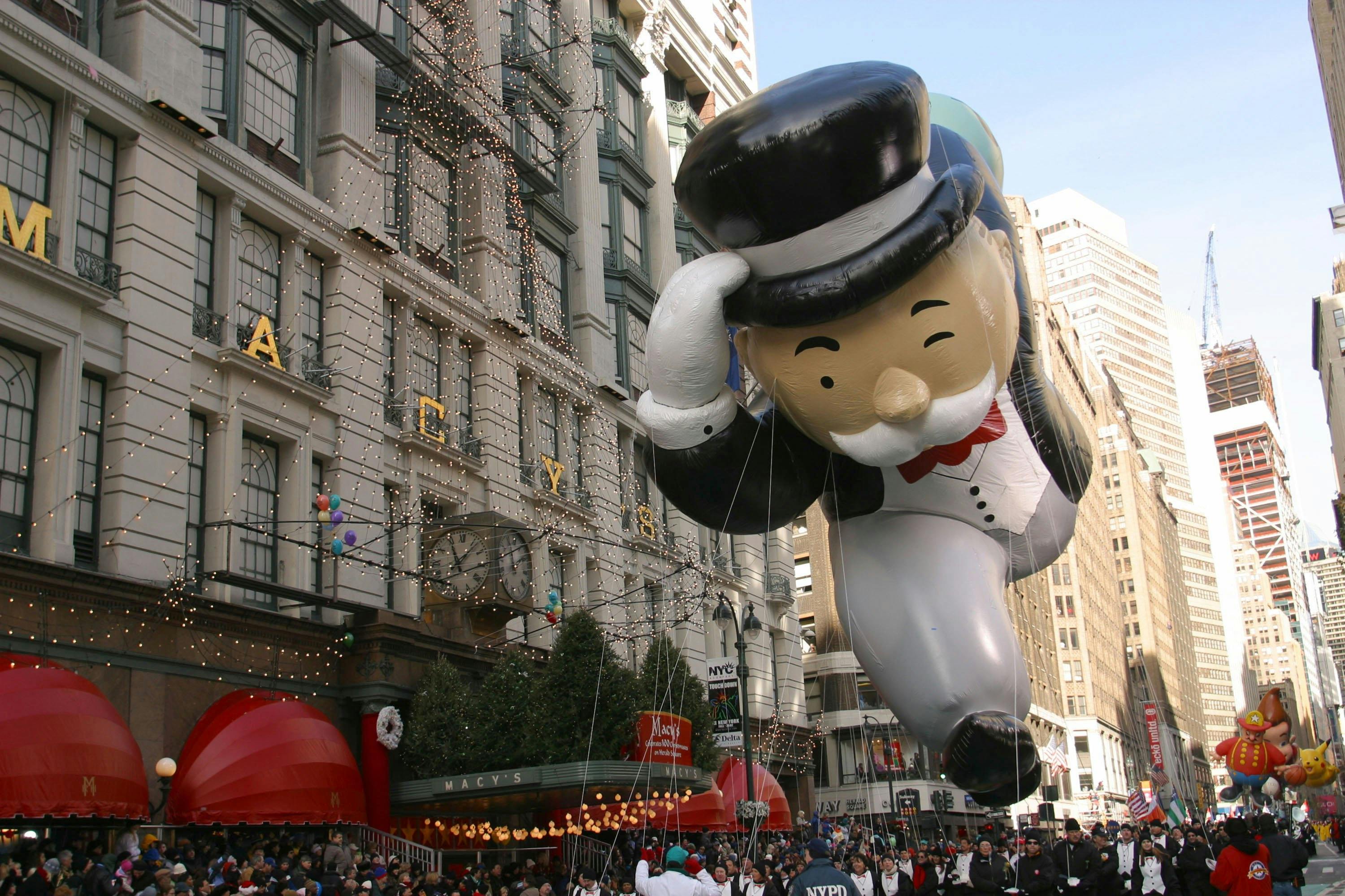 The economy is yielding immense benefits for wealthy Americans thumbnail