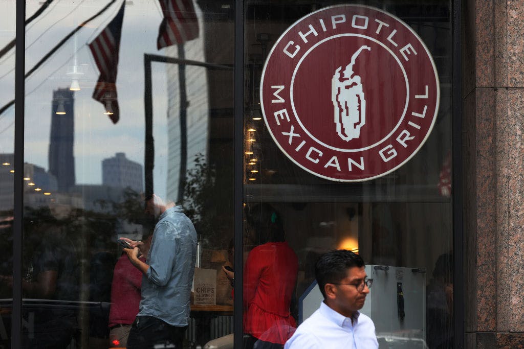 Chipotle “Mexican Grill” is coming to Mexico for the first time in 2026 thumbnail