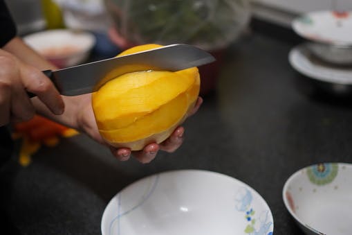 ripe mango knife