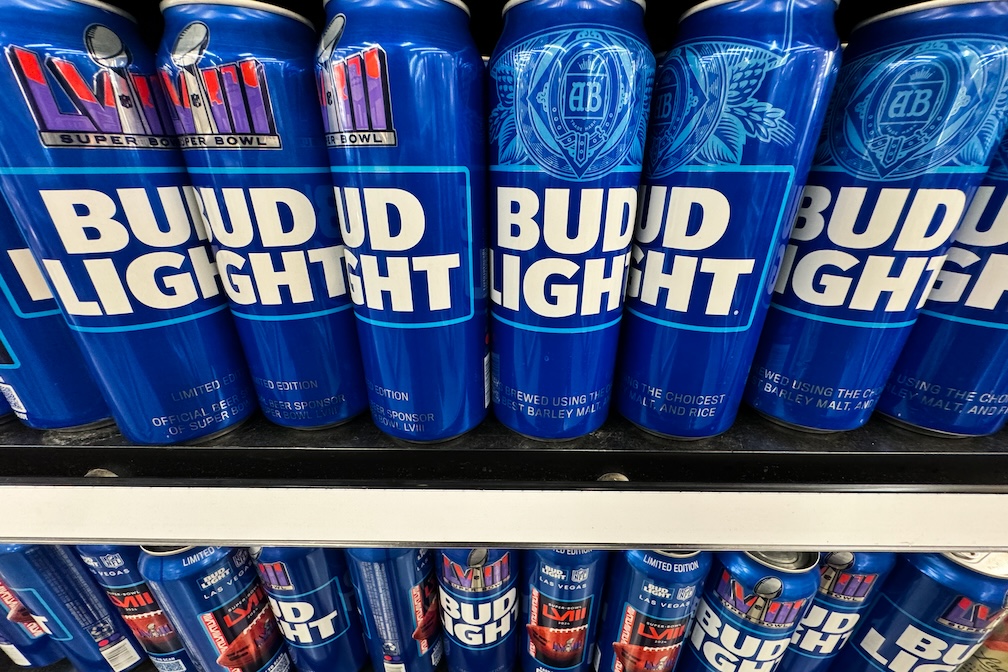 sherwood.news - J. Edward Moreno - AB InBev reports Q1 sales, adjusted EPS above estimates as beer volumes rise
