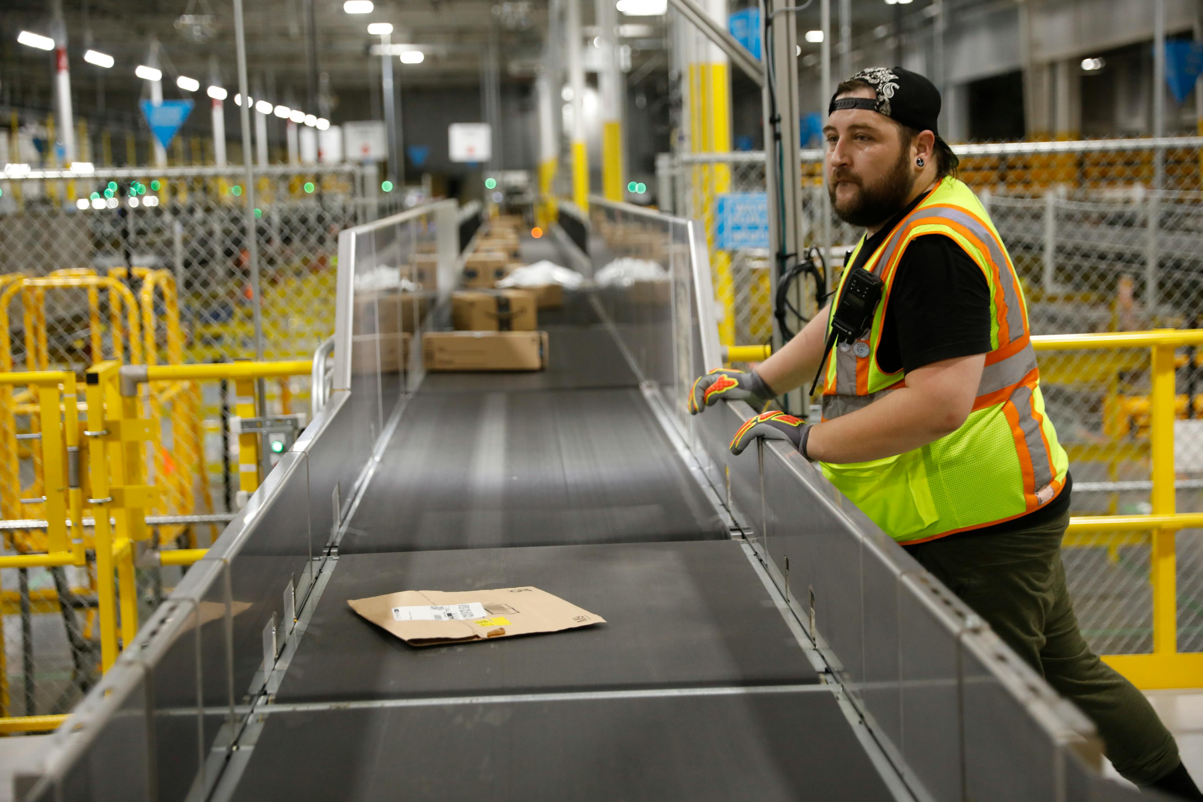 Amazon Fulfillment Center Operates On Cyber Monday