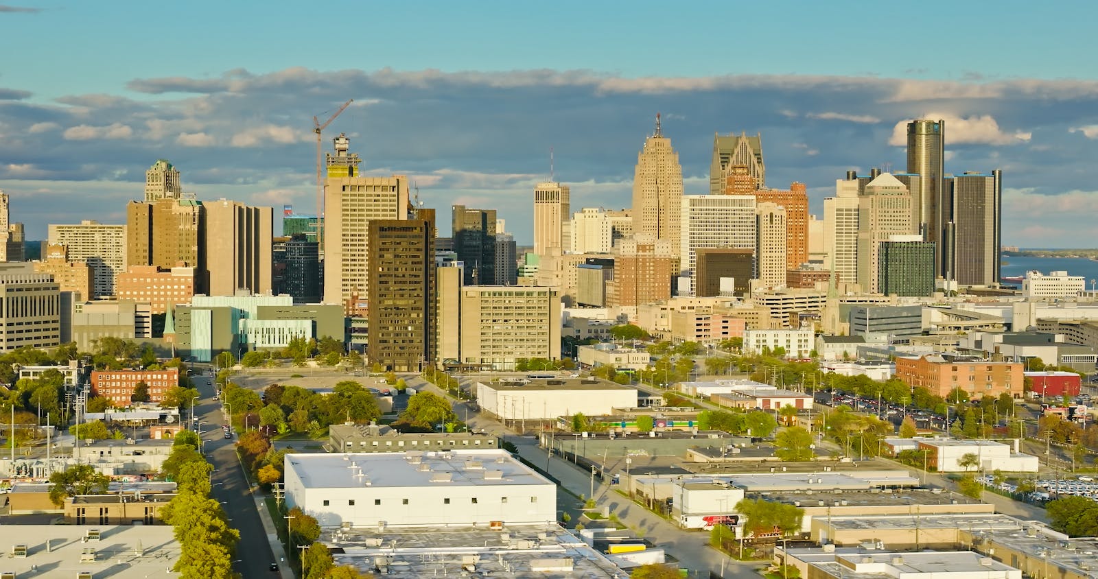 Waymo to expand robotaxi service to Detroit, Las Vegas, and San Diego thumbnail