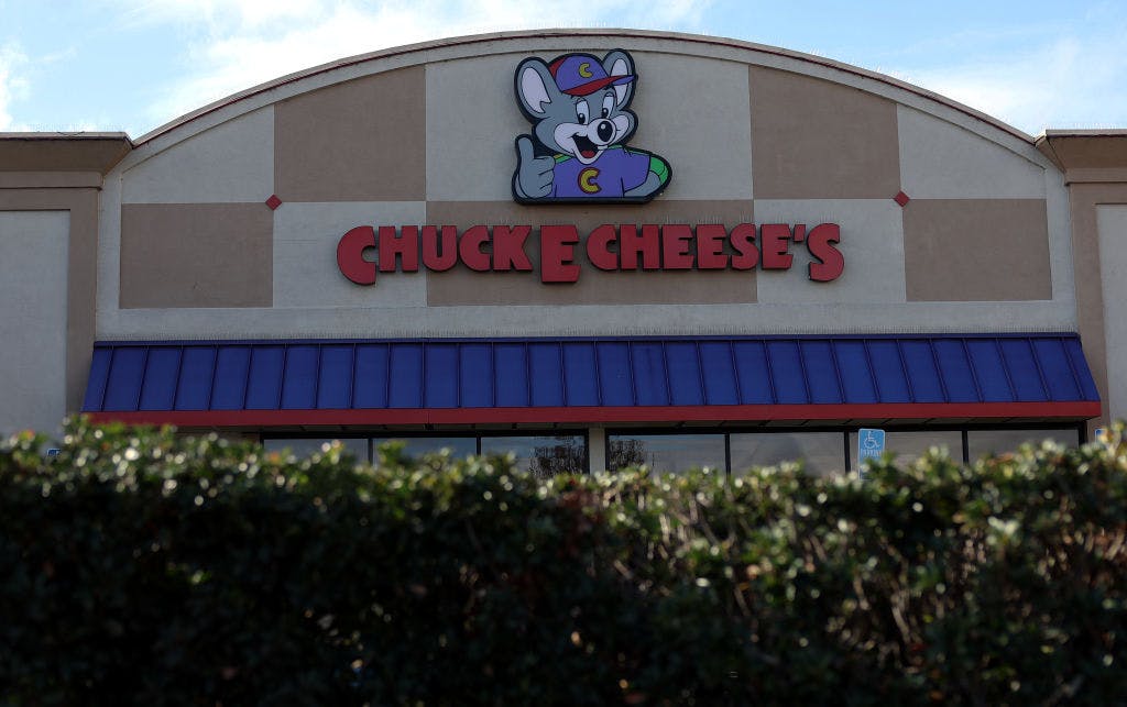 Chuck E. Cheese rolls out subscription program thumbnail