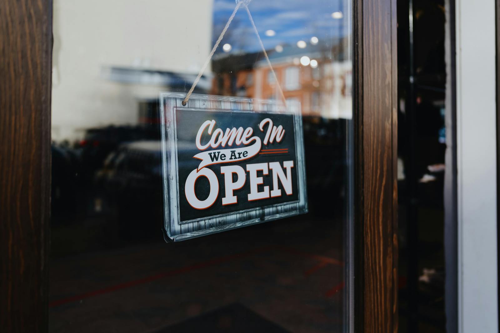 Opendoor drops after big bottom-line miss in Q3, with red ink poised to swell in Q4 thumbnail