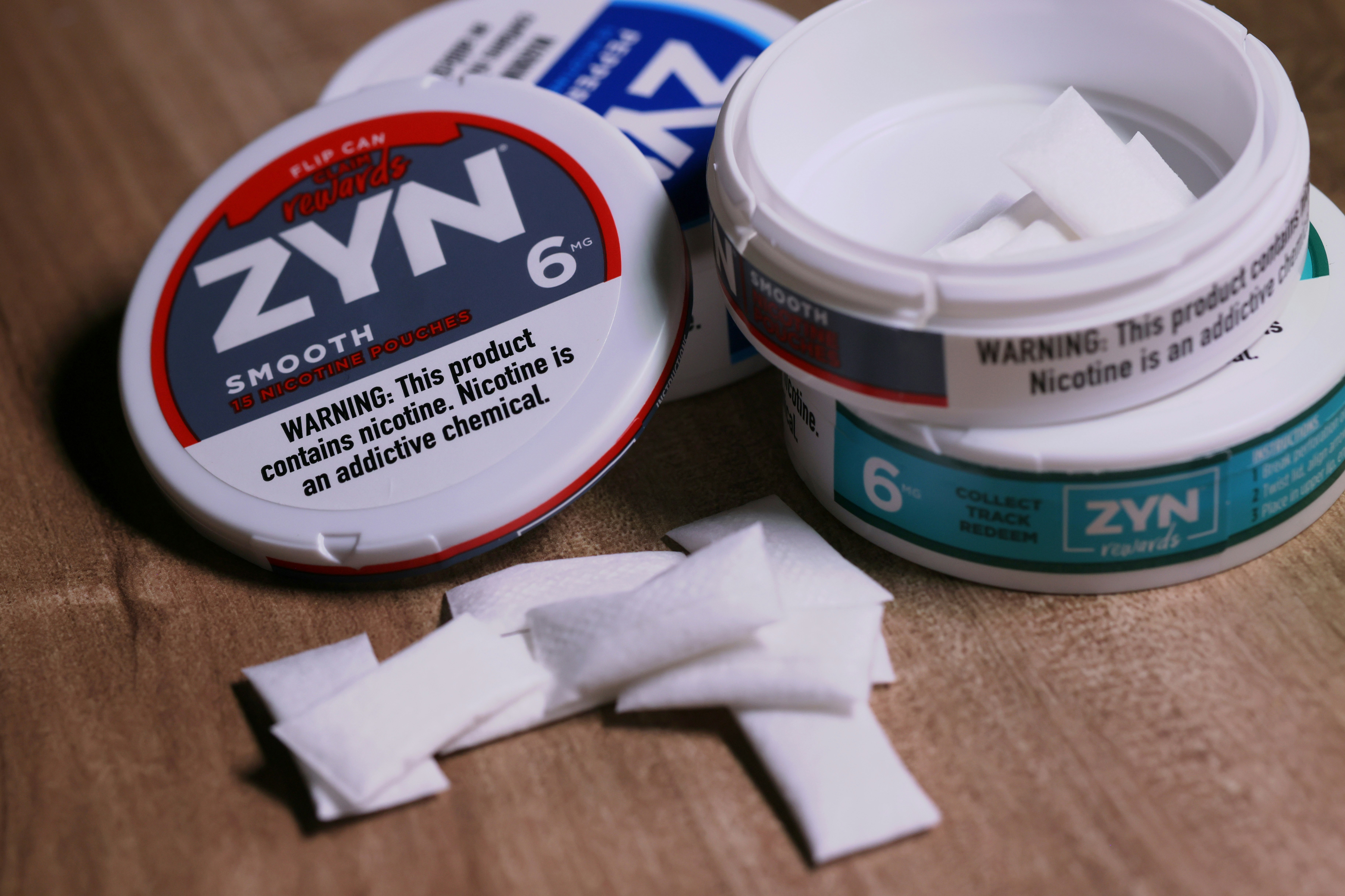 Zyn containers