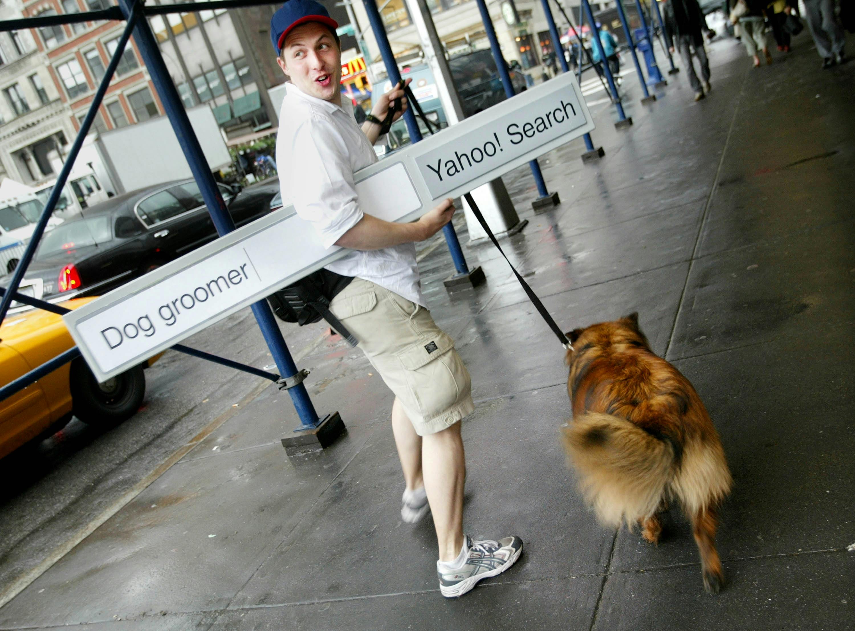 Yahoo Advertises New Search Technology