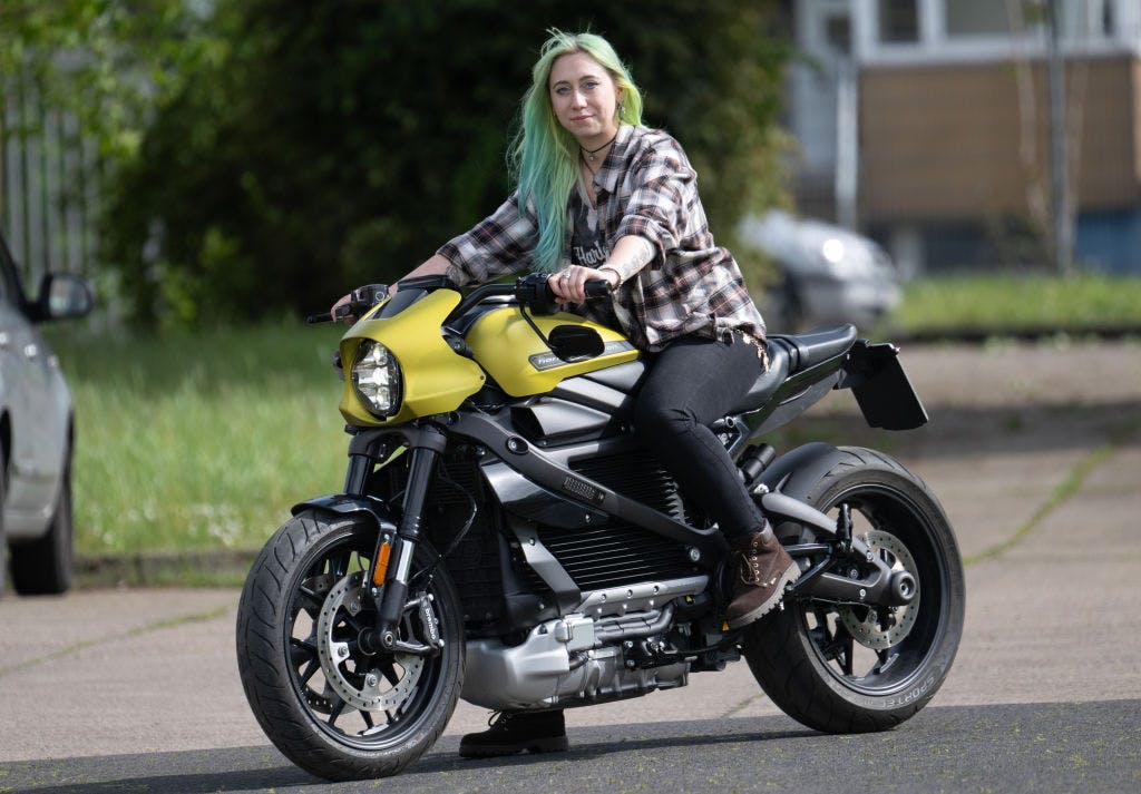 You thought electric cars were having a tough time? Harley-Davidson’s electric bike brand is getting crushed thumbnail