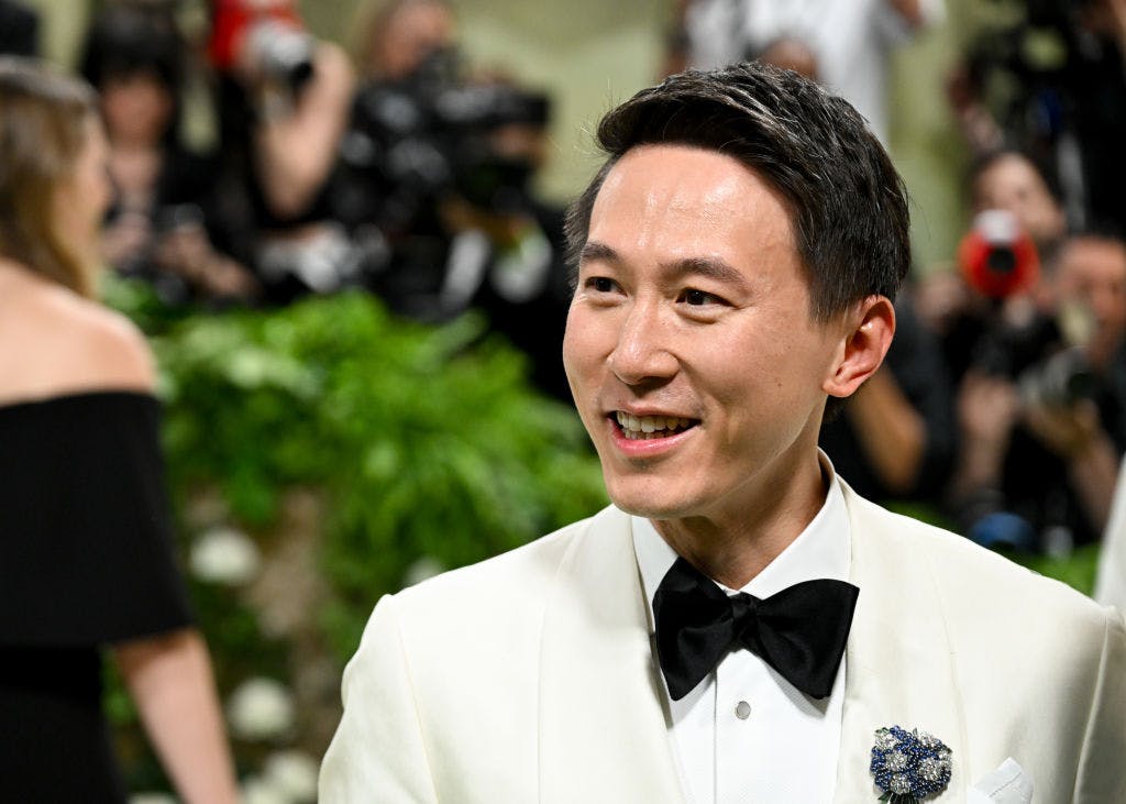 TikTok CEO thanks Trump, will sit with Meta CEO at inauguration thumbnail