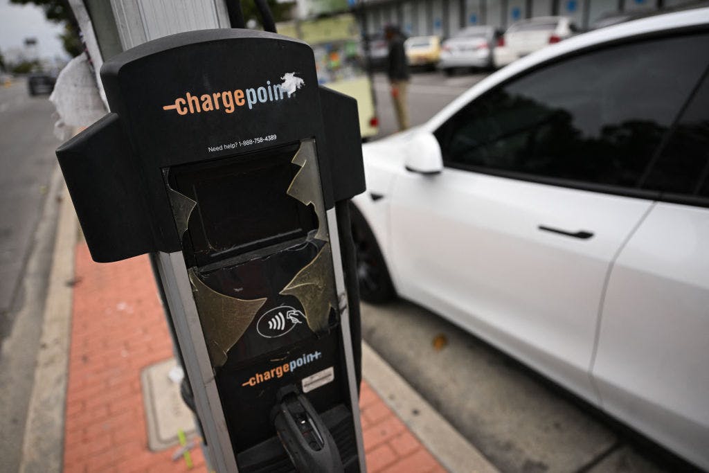 ChargePoint surges after revenue and margins exceed expectations thumbnail