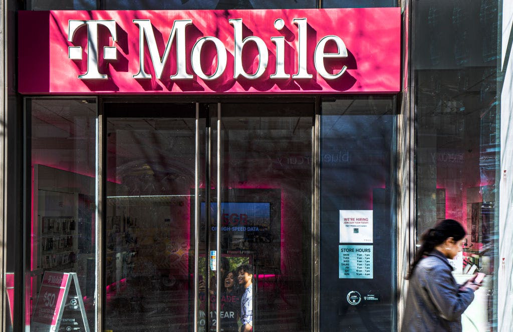T-Mobile shares are having their best day in three years thumbnail