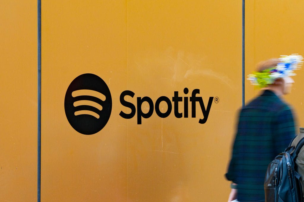 Spotify tanks after posting surprise Q2 loss, weaker-than-expected Q3 outlook thumbnail