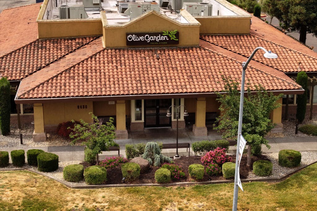 The US economy is jacked up on unlimited breadsticks thumbnail