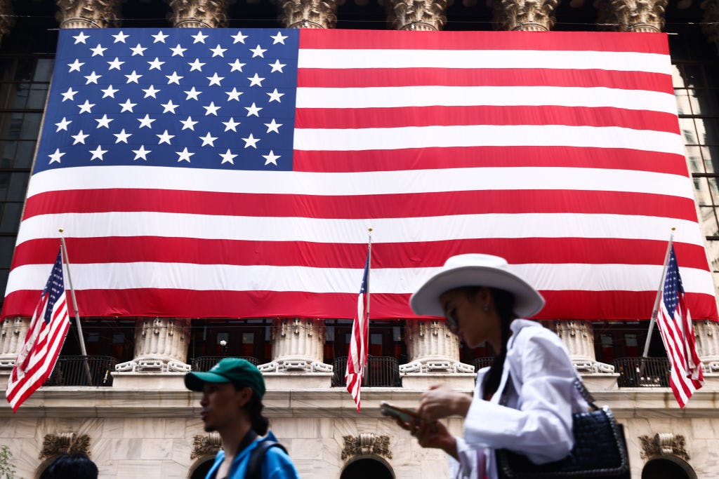 A blockbuster US jobs report deflates recession worries — and rate cut expectations thumbnail