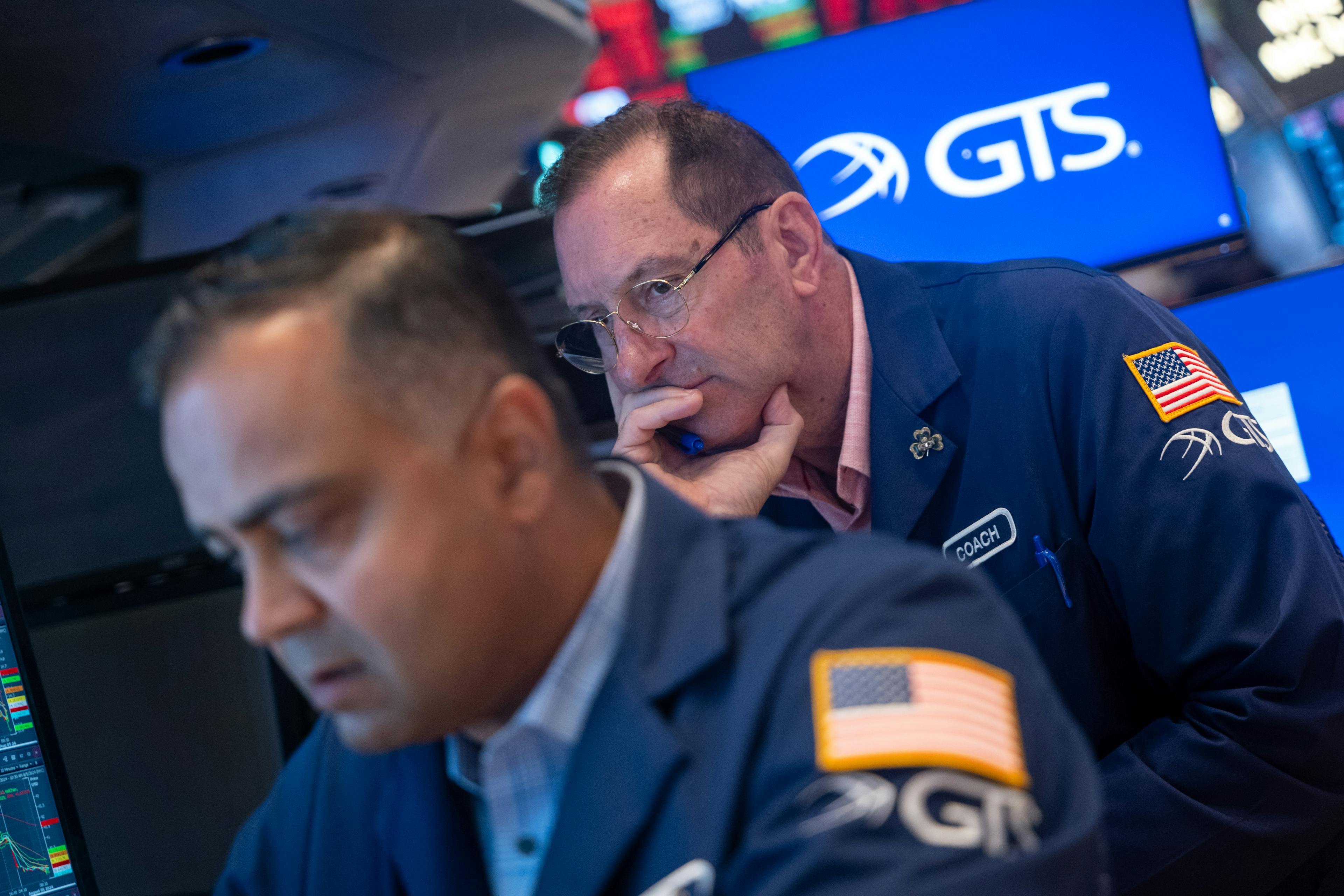 Dow Plunges Over 1000 Points As Markets Continue Sell Off