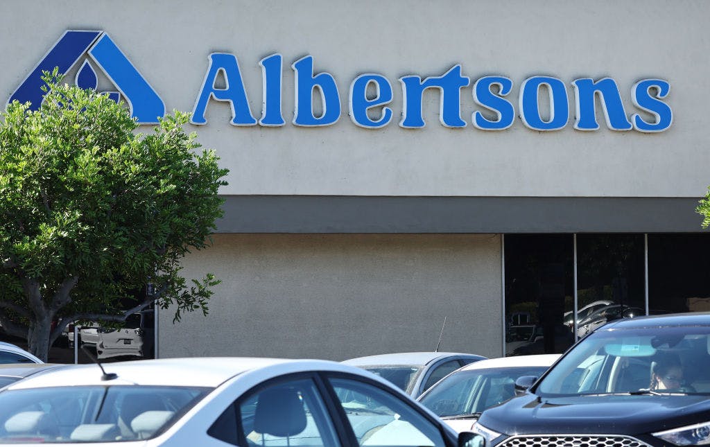 Albertsons sinks as the grocery chain’s profit outlook underwhelms Wall Street thumbnail