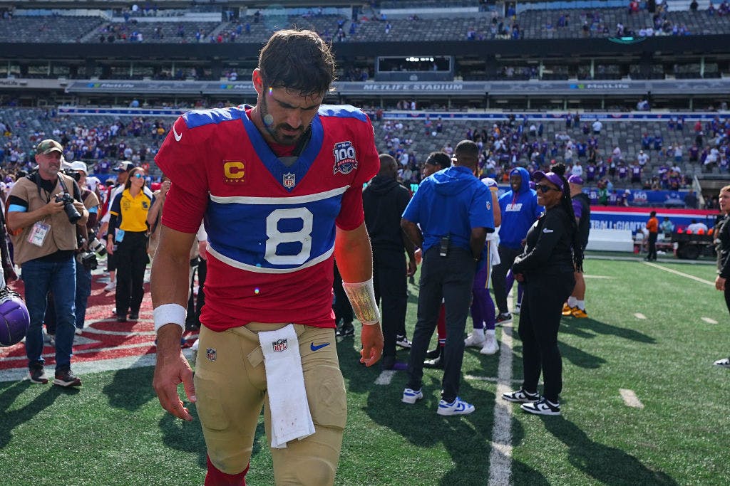 How expensive is each NFL quarterback, based on last season's production? thumbnail