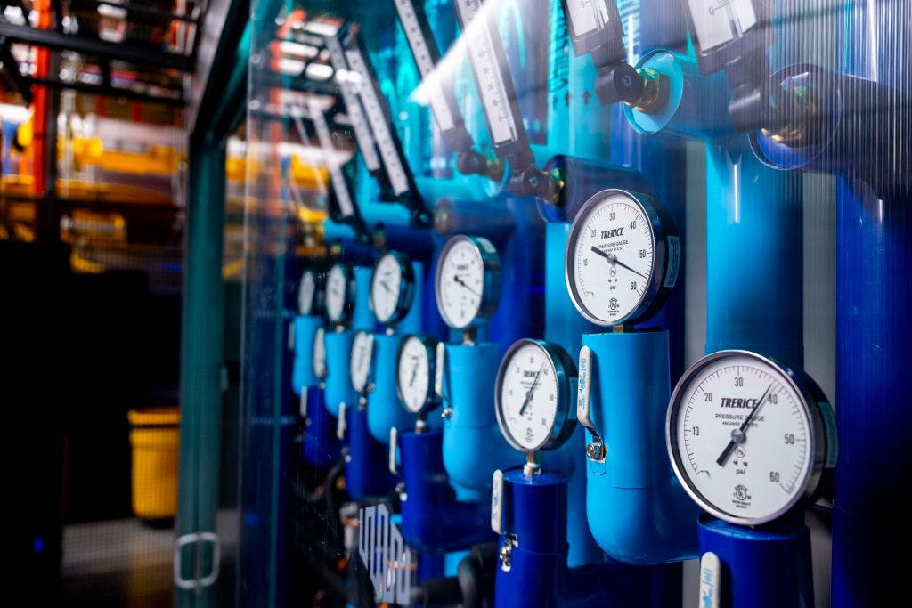 AI darling Vertiv is getting crushed as Amazon launches cooling system for data center servers thumbnail