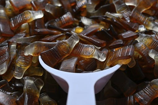 Coca-Cola will now make a cane sugar version in the US, but Americans were already moving away from corn syrup thumbnail