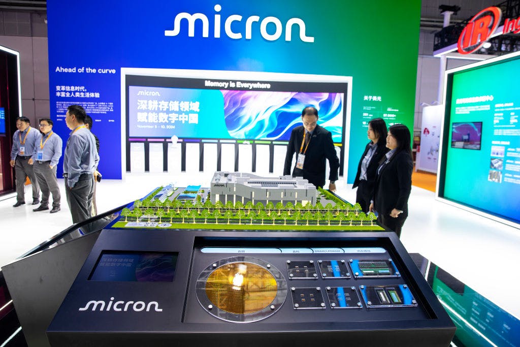 Micron crushes on sales and earnings, provides stellar guidance for current quarter