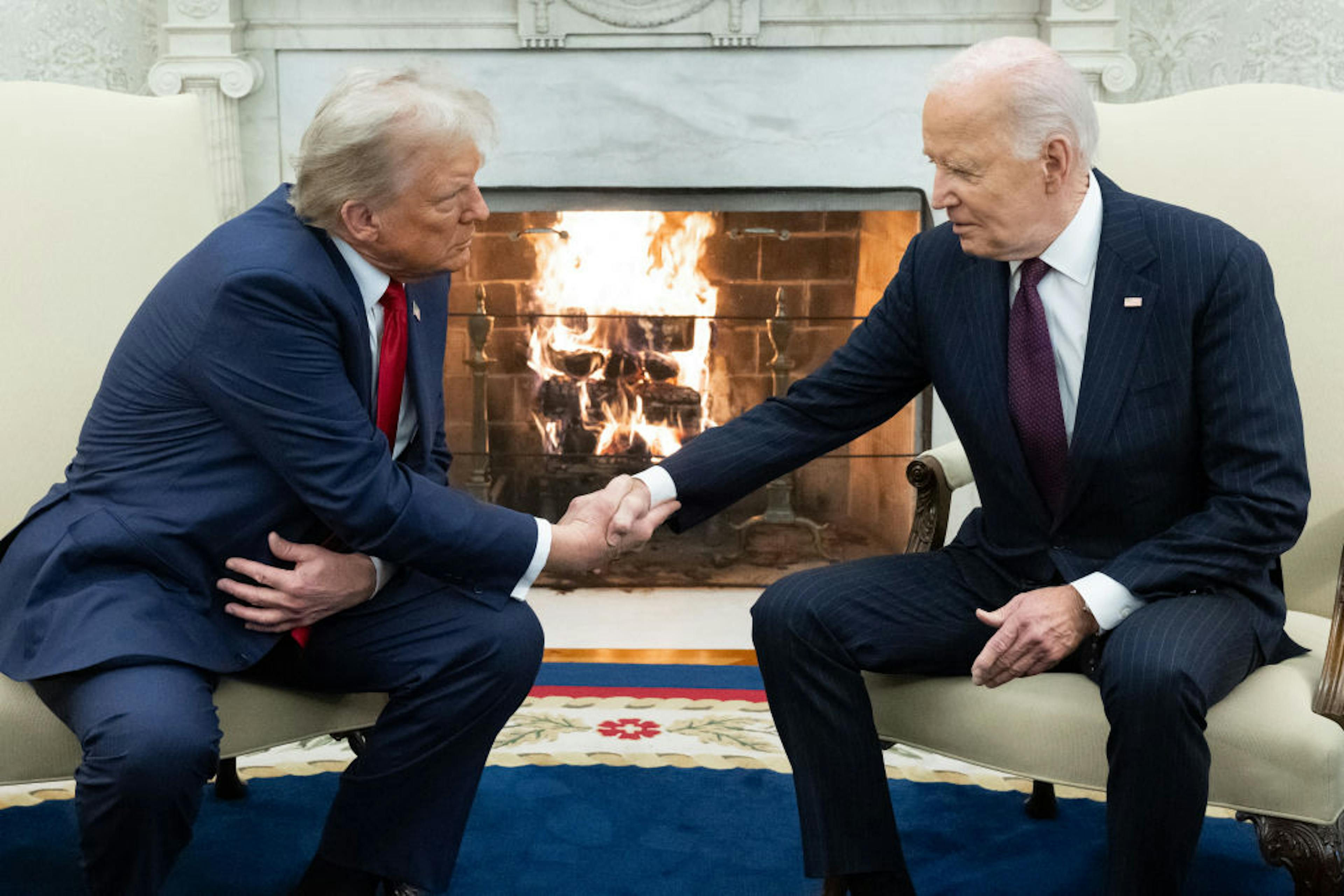 TOPSHOT-US-POLITICS-TRUMP-BIDEN