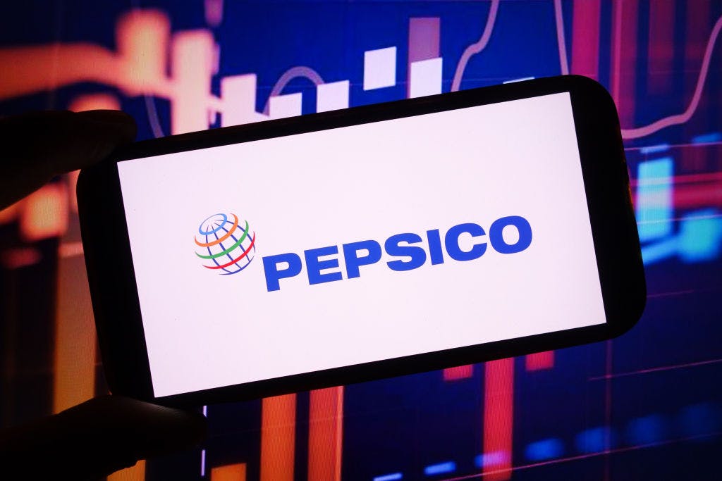FTC: Pepsi illegally saves its best deals for big-box retailers thumbnail